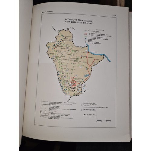 228 - A book of the Fund for the South TWELVE YEARS 1950 - 1962 ATLAS AA.VV. Publisher: Editori Laterza, B... 