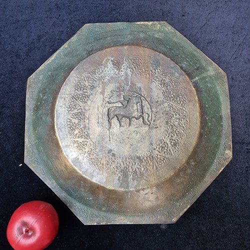 640 - A lovely large brass deep dish tray from Sri Lanka  design and a Lankan lion with sword.