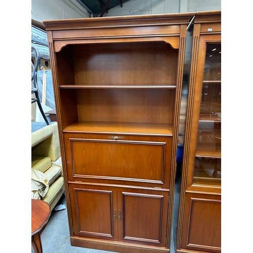 1190 - Star Lot : The last piece of the puzzle from the lovely house sale in Malahide. A Large red mahogany... 