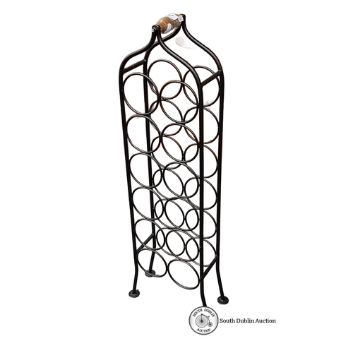 417 - Black metal wine rack with wooden handle, holds up to twelve bottles. Dimensions: 85 cm high, 28 cm ... 