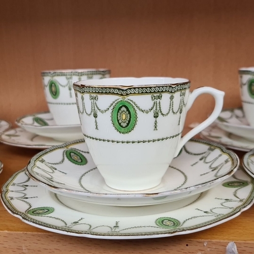 464 - A vintage Royal Doulton 