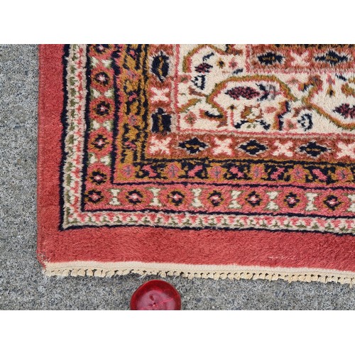 694 - Super Star Lot: A super example of a very large quality hand knotted Indian rug. Would brighten up a... 