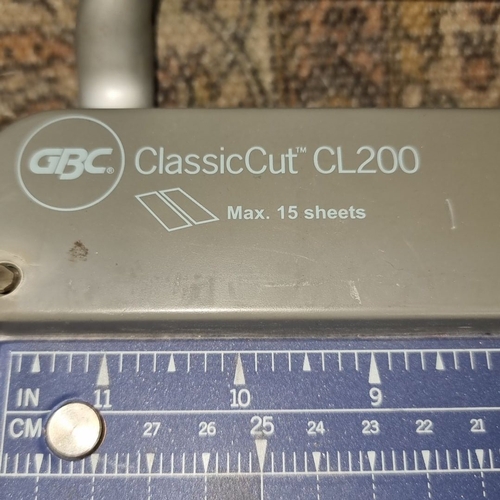 681 - GBC ClassicCut CL200 paper trimmer. Maximum capacity 15 sheets. Durable construction with precision ... 