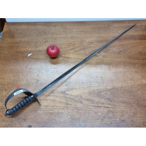 725 - Star lot: A really nice example of a 19th Century pattern Infantry officers' dress sword. Features a... 