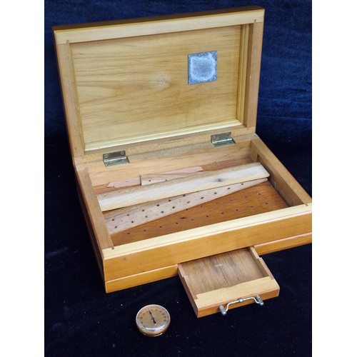 156 - Star Lot : A Handsome humidor with Spanish Cedar interior and Hygrometer.