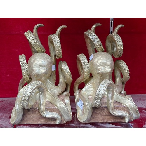 294 - A pair of super fun gilt octopus bookends. Brand new from a top UK interior design company.