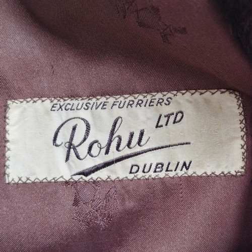 305 - A short ladies Rohu Ltd Dublin exclusive furriers cropped fur coat. Approx. size 12.