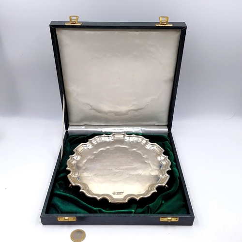 452 - Star Lot : An attractive Irish silver Salver hallmarked Dublin (Dated 1993) with a inscription stati... 