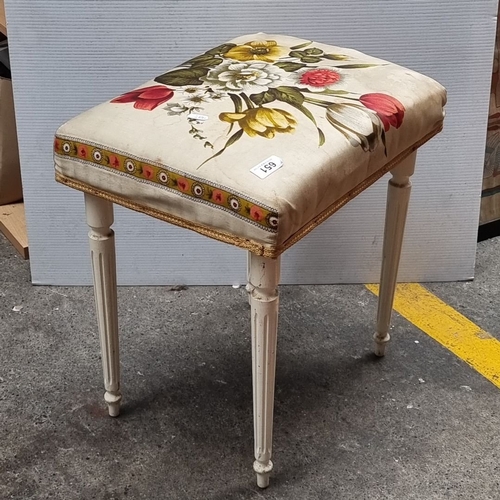 651 - Floral upholstered stool, from the mid-20th century. Approximately 18 in height, 12 in width, 16 in ... 