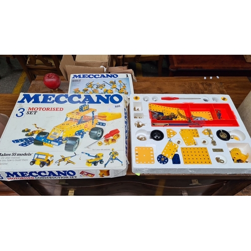 666 - Meccano Motorised Set 666, vintage construction kit. Includes original box and components for creati... 