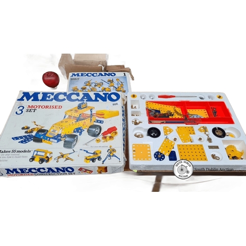 666 - Meccano Motorised Set 666, vintage construction kit. Includes original box and components for creati... 