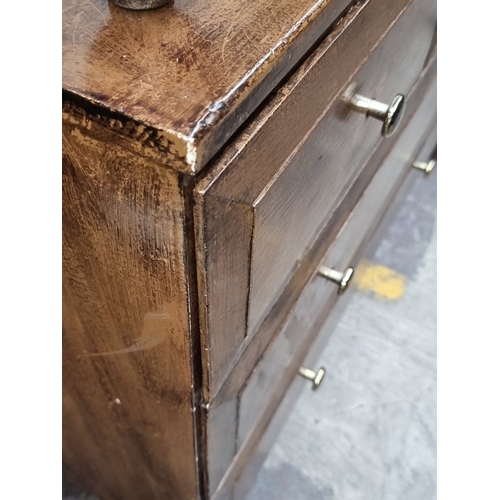 710 - Wooden chest of drawers with three drawers. Approximately 36