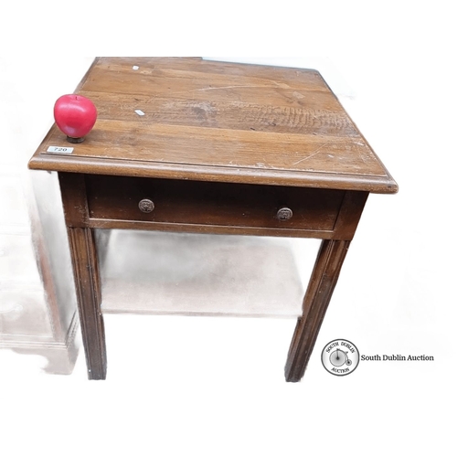 720 - Oak side table with a single drawer and lower shelf. Approximately 60 cm high, 50 cm wide, 50 cm dee... 