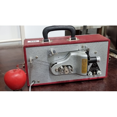 899 - Vintage Ciné BR Type B2 film projector, French-made. Features motor Ref. 199. Retro red and grey cas... 