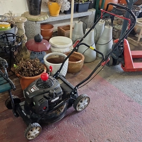 1069 - Star lot :Pro-Lawn mower featuring a Briggs & Stratton 450E Series engine, 125cc.