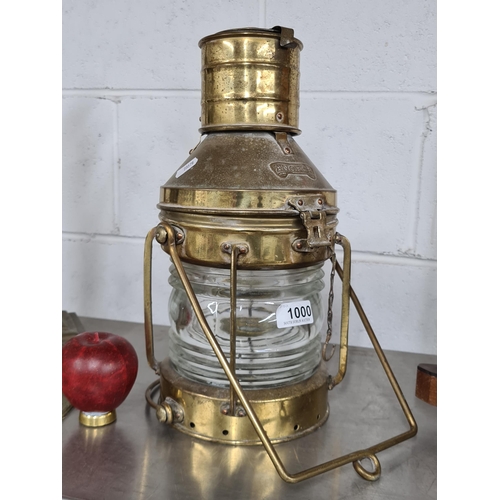 1000 - A superb Early 20th century brass ships lantern. A really lovely example