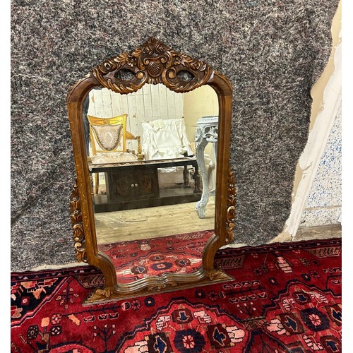 1206 - Star Lot ; A neat sized rose gold over mantle mirror or can be hung on a wall. Pretty design.