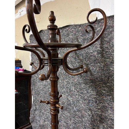 1215 - Star Lot ; A fabulous oversized bentwood coat stand with 6 bent wood S hooks to the top, unusual peg... 