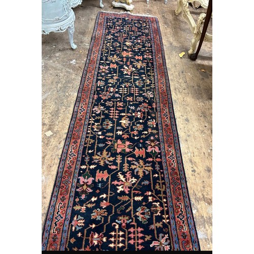 1221 - Star lot : A fabulous genuine Persian style Indain hand knotted 100% wool runner In blues and pinks.... 