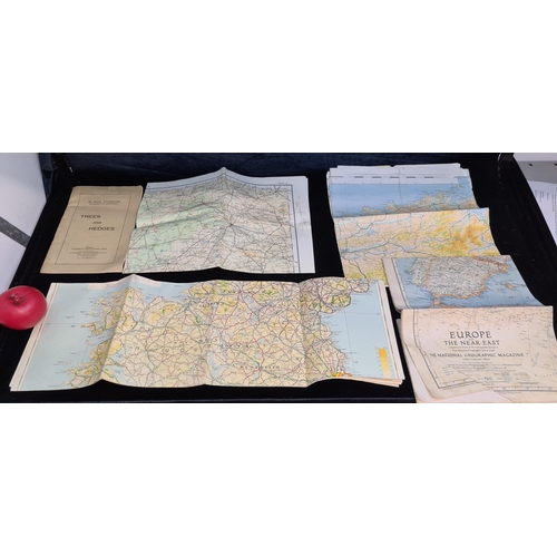 208 - A lot of four vintage maps and a 