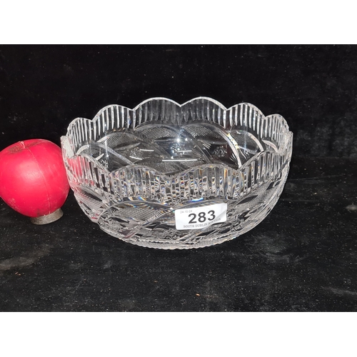 283 - Star Lot : A very nice Waterford Crystal Prestige Apprentice bowl. In very good condition retaining ... 