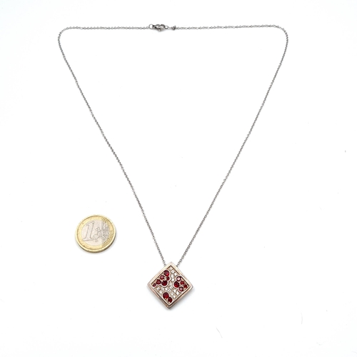 482 - A very pretty gem stone pendant necklace. Pendant marked 925 together with a chain set with lobster ... 