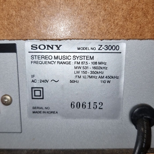 643 - Sony Stereo Music System, Model Z-3000. Made in Korea. Features AM/FM radio with comprehensive frequ... 