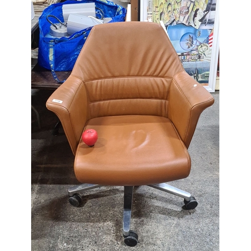 770 - Star lot : Sitland executive office chair, Italian-made, with tan leather upholstery and a swivel ba... 