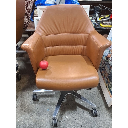 772 - Star lot : Sitland executive office chair, Italian-made, with tan leather upholstery and a swivel ba... 