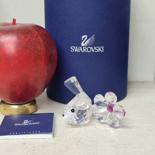 838 - A Swarovski Crystal figure of a Baby Bird. RRP £90.00. A super collectors item. With original presen... 