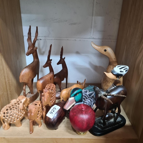 929 - A charming selection of highly detailed wooden animal figures.