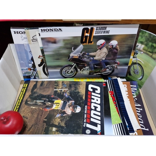 1160 - Collection of over 70 vintage motorcycle brochures featuring Honda and Kawasaki models, including GL... 