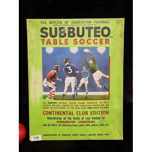 1241 - A vintage Subbuteo table soccer / football club edition game in original box. Includes goals, felt p... 