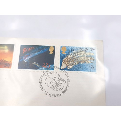 1037 - A fine large collection of Queen Elizabeth the 2nd commerative first day covers from the 1980s inclu... 