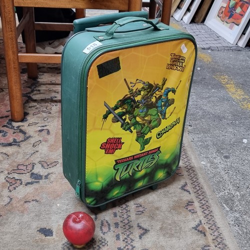 918 - A Teenage Mutant Ninja Turtles children's suitcase completely full of an assortment of LEGO.