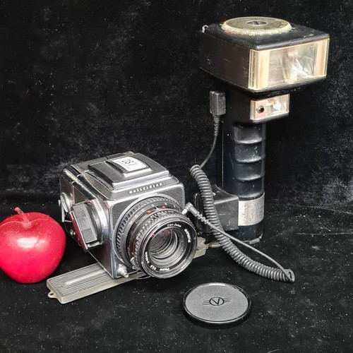 287 - Super Star Lot : A Hasselblad 501cm Medium format camera. Comes equipped with a film back, waist lev... 