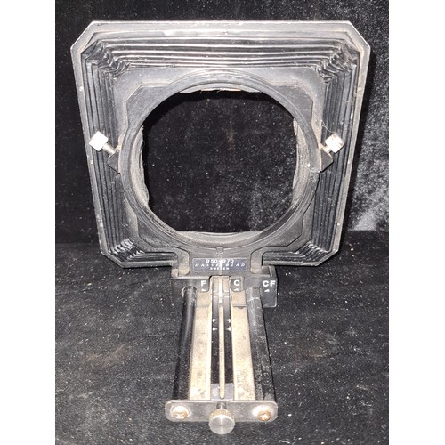 290 - Star Lot: Hasselblad Original parts such as filter holders, waistlevel optical viewfinder, bellows a... 