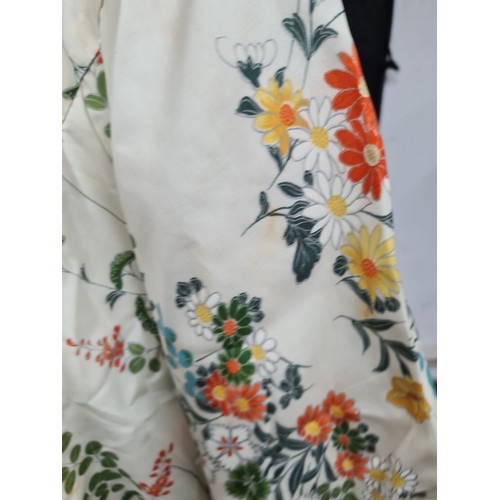 954 - A stunning Vintage Japanese kimono, 100% silk, floral print with vibrant multicolored flowers and gr... 