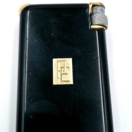 31 - Star Lot : A nice example of a Flaminaire Crillon Querriz French made flint lighter. Comes with a le... 