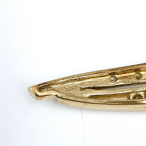 415 - Star Lot : A collection of items consisting of a nine carat gold (375) diamond pendant - Weight - 1.... 