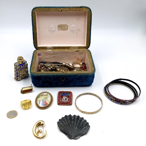 554 - A Maison Trouve jewellery box containing of selection of vintage rings, bracelets, pin badges and br... 