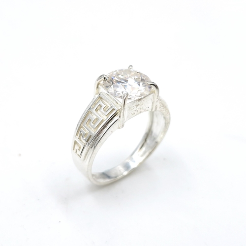 574 - A 2.5ct white moissanite gemstone ring set in sterling silver stamped 925 to inner band. Ring size T... 