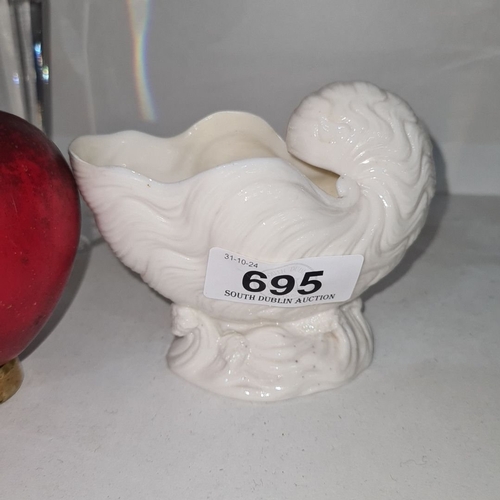 Lot 695       