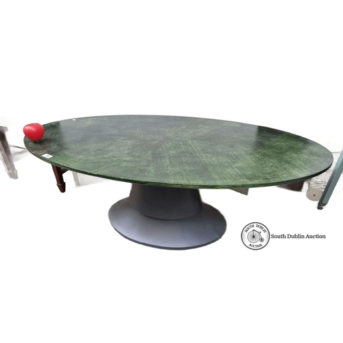 793 - A wooden oval low coffee table with green textured veneered top with green lacquered finish, modern ... 