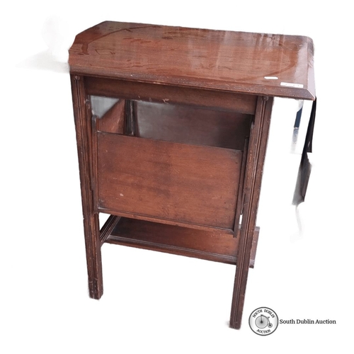 1279 - Star lot :An antique Mahogany drop-leaf side table with folding shelves. An unusual lot.