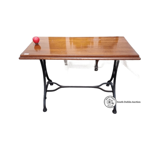 956 - Star lot : Vintage industrial table with polished wood top and sturdy cast iron base. Lovely piece v... 