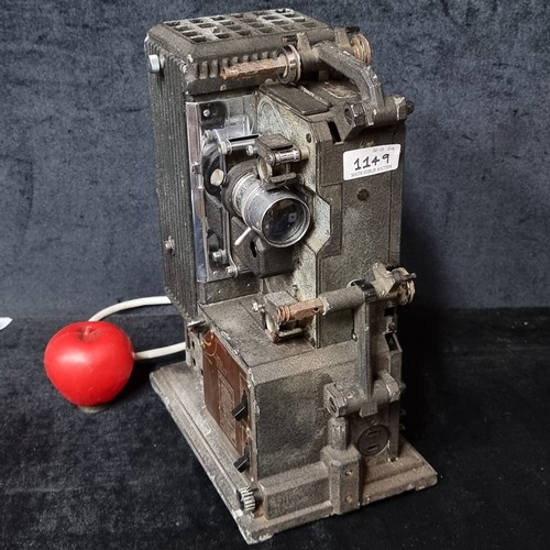 1149 - Star lot:A vintage Eastman Kodak 16mm Kodacope Model-L movie film projector converted into a lamp. T... 