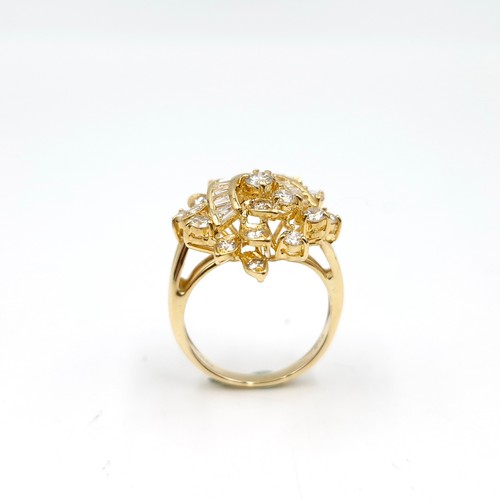 2 - Super Star Lot : A fabulous 18 carat yellow gold spray diamond ring set with 19 Assorted brilliant c... 