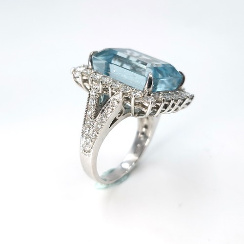 1 - Super Star Lot : An outstanding 18 carat huge 13.8 Carat Zambian Aquamarine diamond ring stamped 750... 