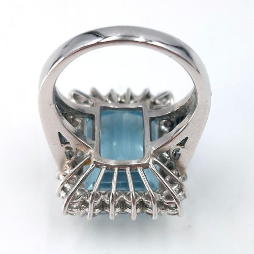 1 - Super Star Lot : An outstanding 18 carat huge 13.8 Carat Zambian Aquamarine diamond ring stamped 750... 